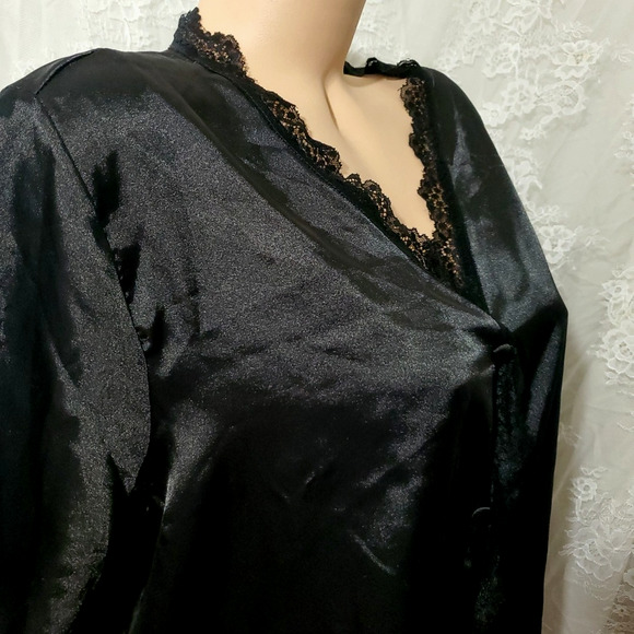 LUXURIOUS SLEEP SHIRT Button Down Kimono SHINY BLACK SATIN Lace WOMEN'S PLUS 1X - Picture 2 of 9